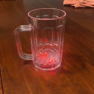 Light up LED Beer Mug. 3 flashing settings. NWT
